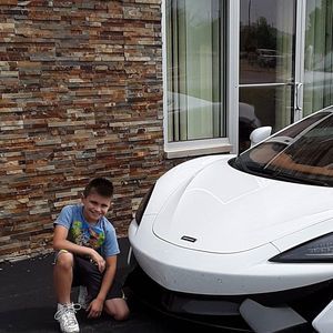 Meet your Posher, Josh